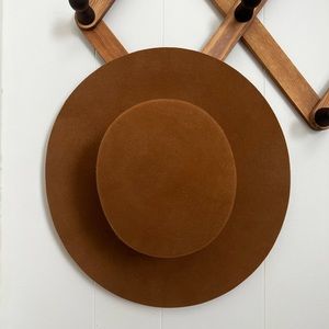 Gigi Pip Wide Brim Hat in Cinnamon